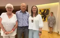 Zdjęcie OD lewej  p. Stefania Łączkowska-Malczewska, Pan Stanisław Jezierski, Pani Małgorzata Świątek