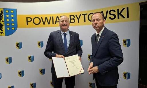 Wręczenie Wojtowi Promesy