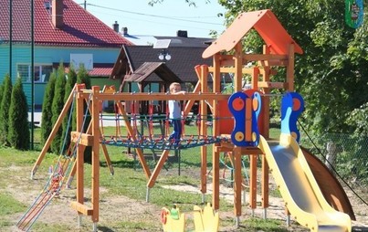 Zdjęcie do Doposażenie placu integracyjno &ndash; sportowego w Tągowiu poprzez budowę placu zabaw